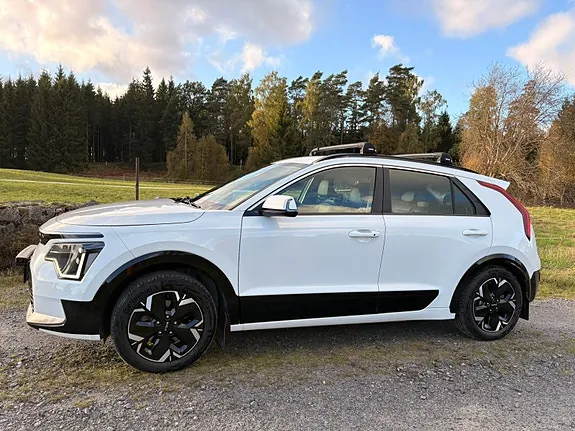 Kia Niro 2023 photo 2