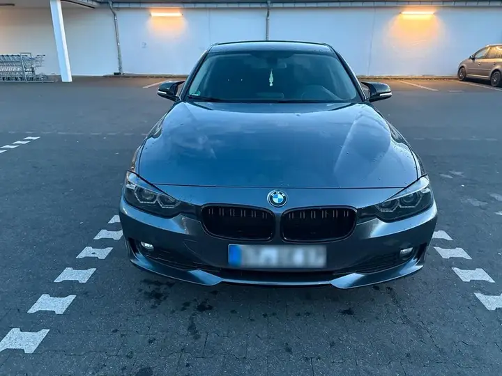 BMW F30