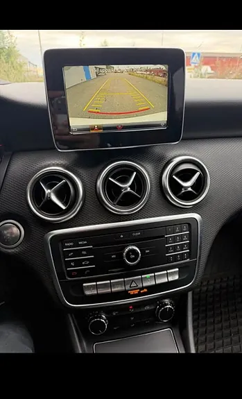 Mercedes-Benz A180