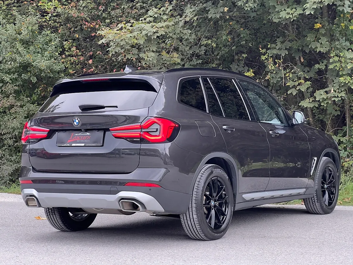 BMW X3 2022 photo 2