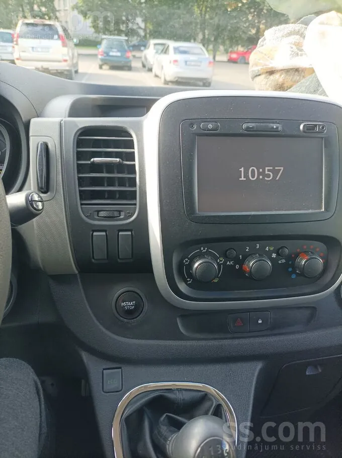 Renault Trafic 2016 photo 2