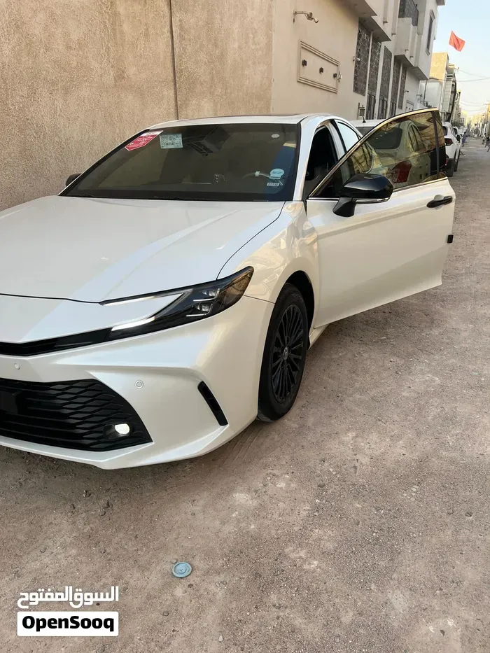 Toyota Camry 2025 photo 3
