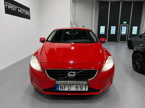 Volvo V40 2013 photo 5