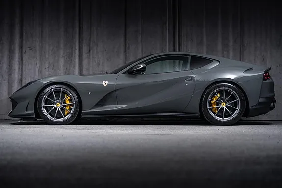 Ferrari 812 Superfast 2019 photo 2