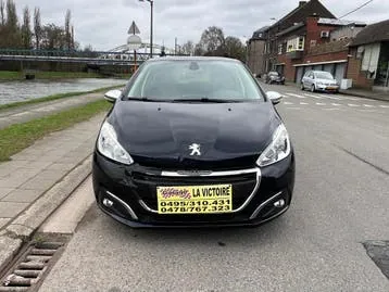 Peugeot 208 2019 photo 3