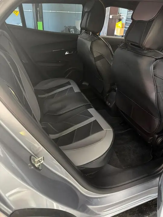 Peugeot E-2008 2024 photo 5