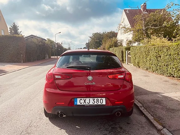 Alfa Romeo Giulietta 2014 photo 4