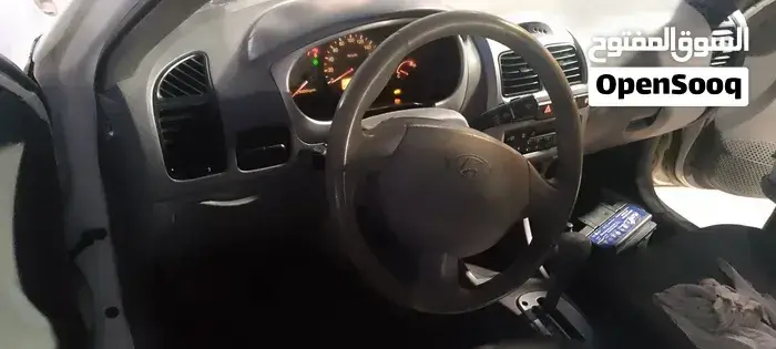 Hyundai Verna 2005 photo 3