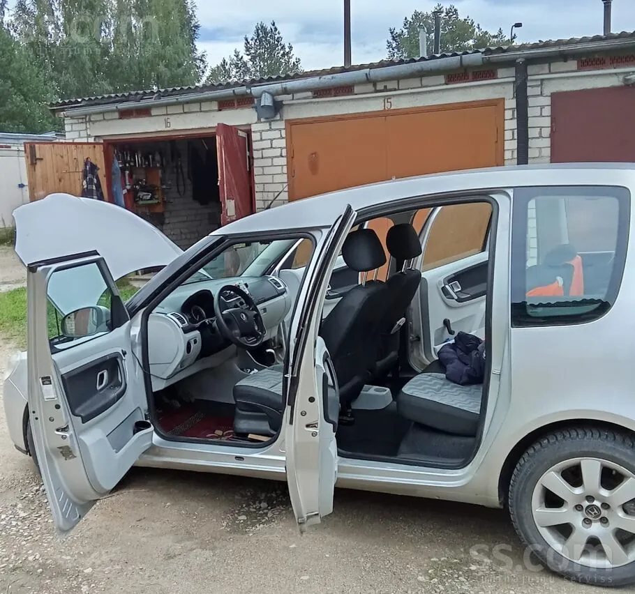 Skoda Roomster 2006 photo 4