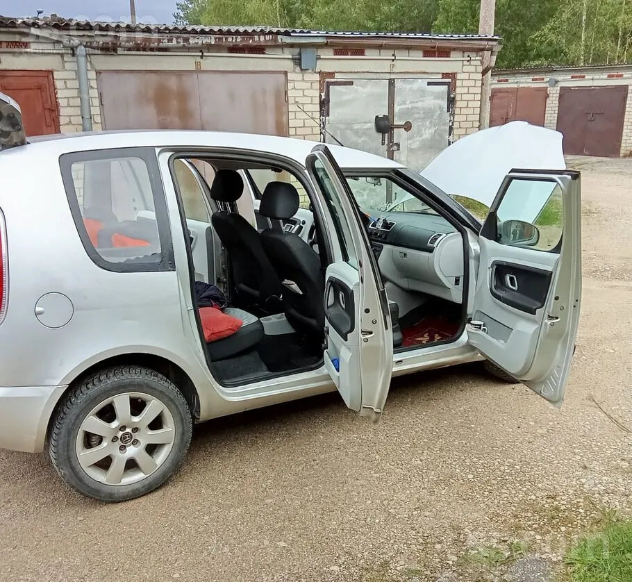 Skoda Roomster 2006 photo 5
