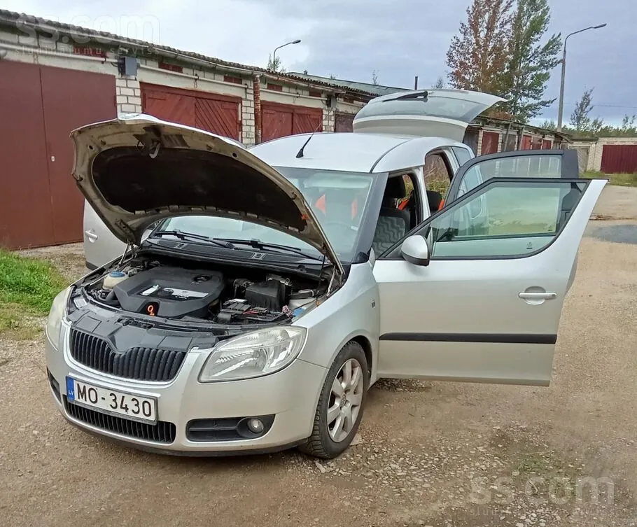 Skoda Roomster 2006 photo 2