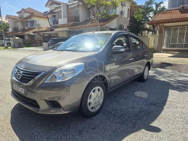 Nissan Almera