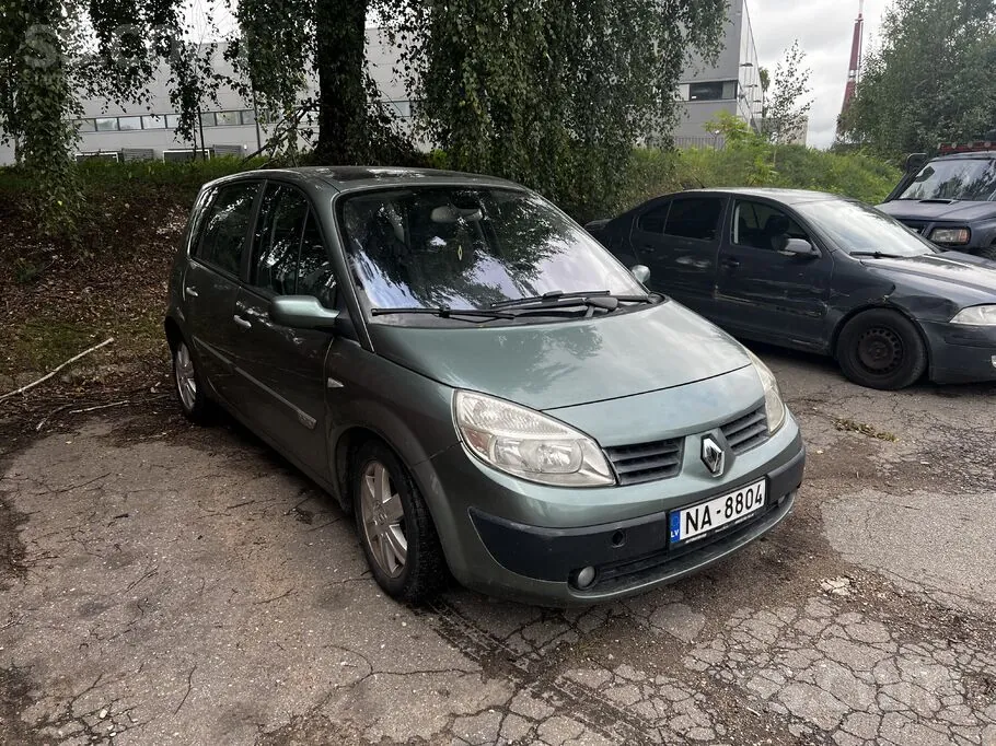Renault Scenic 2004 photo 2