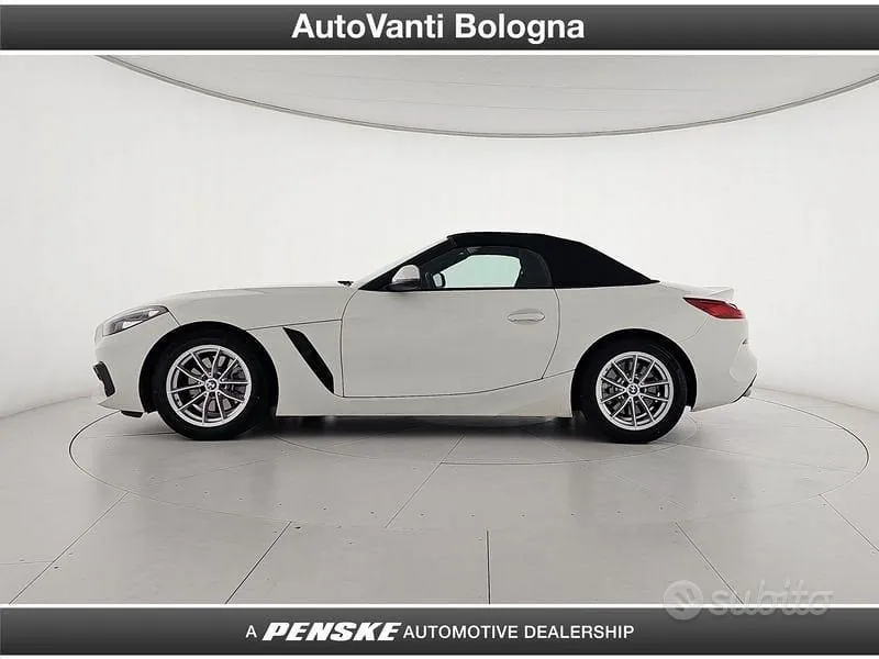 BMW Z4 2022 photo 3