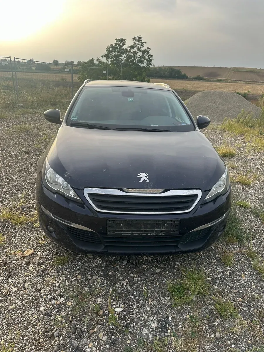 Peugeot 308 2015 photo 3
