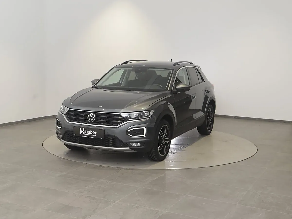Volkswagen T-Roc 2021 photo 2