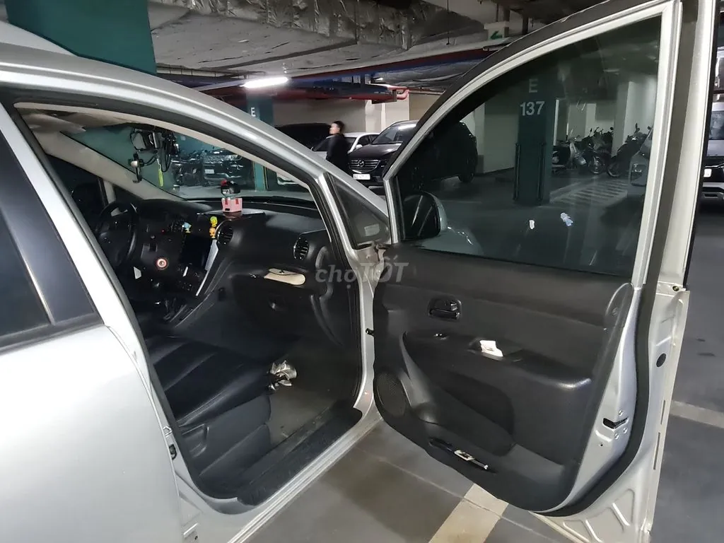 Kia Carens 2016 photo 4