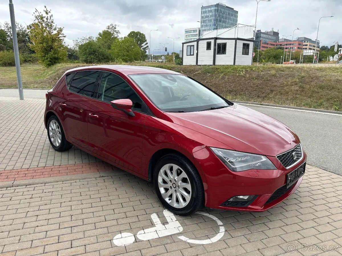 Seat Leon 2013 photo 2
