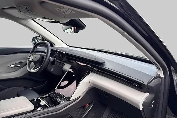 Ford Explorer 2025 photo 4