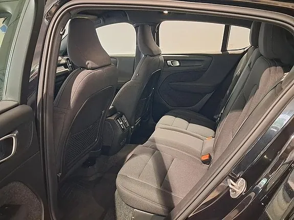 Volvo C40 2024 photo 3