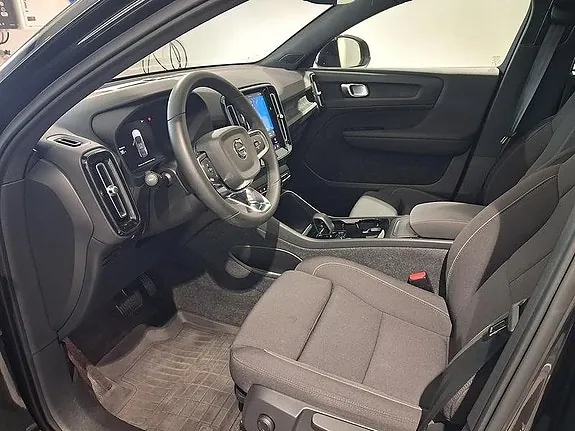 Volvo C40 2024 photo 2