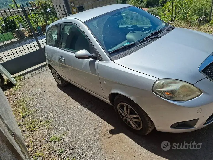 Lancia Ypsilon 2008 photo 2