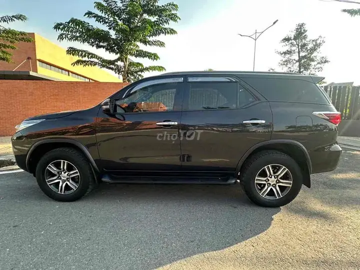 Toyota Fortuner 2018 photo 3