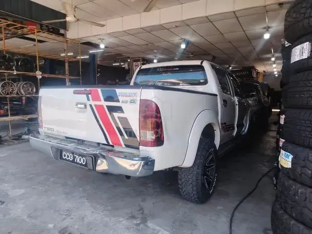 Toyota Hilux