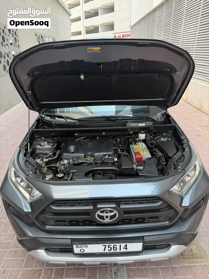 Toyota Rav4 2023 photo 3