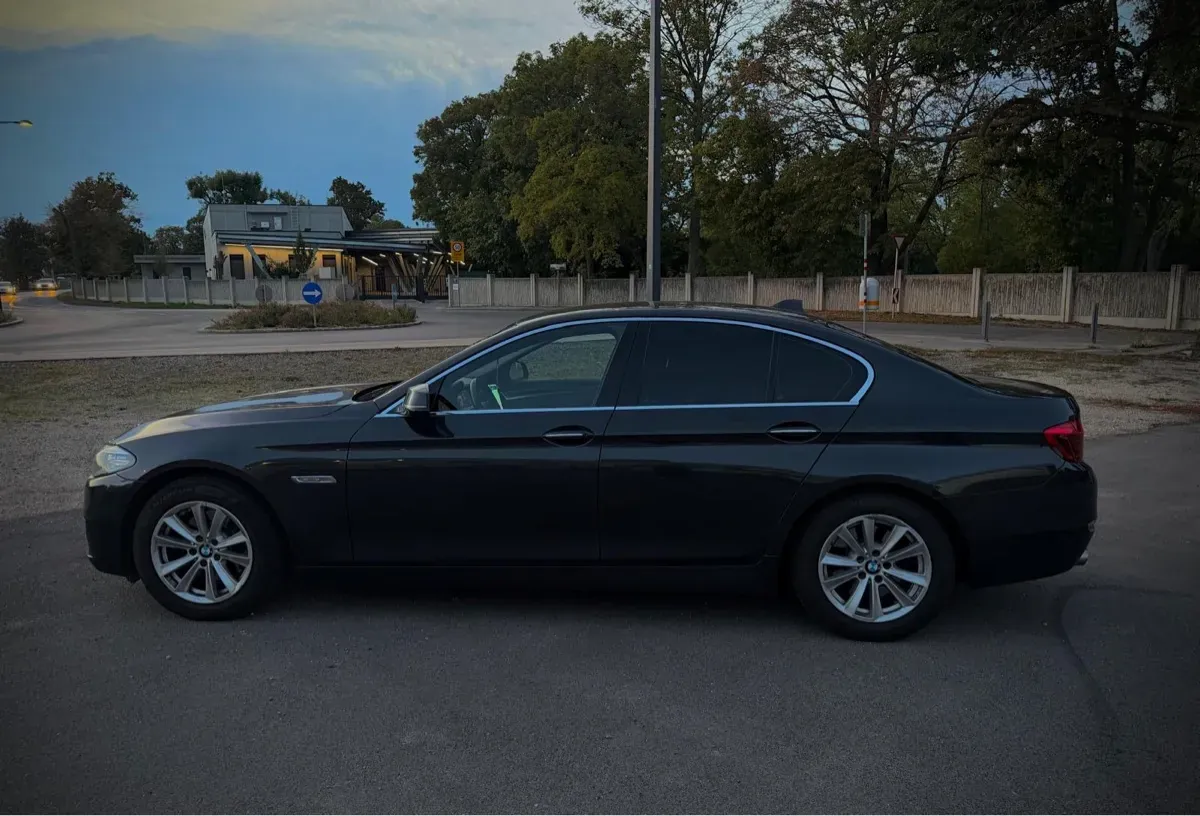 BMW 5 Series 2015 photo 2