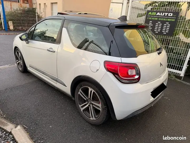 DS Automobiles Ds 3 2017 photo 3