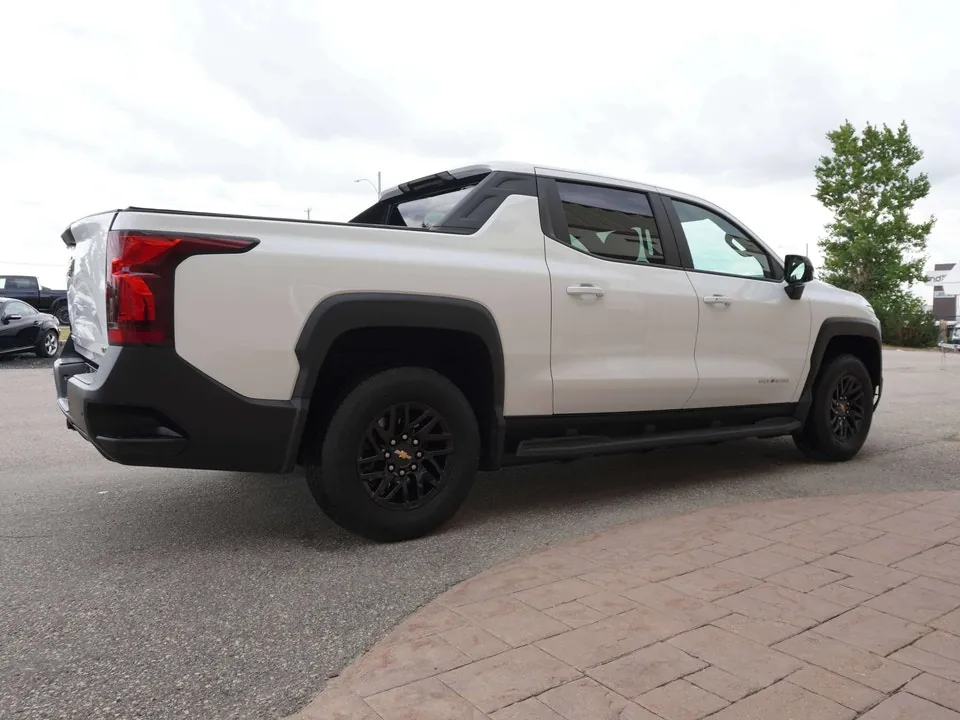 Chevrolet Silverado 2024 photo 3