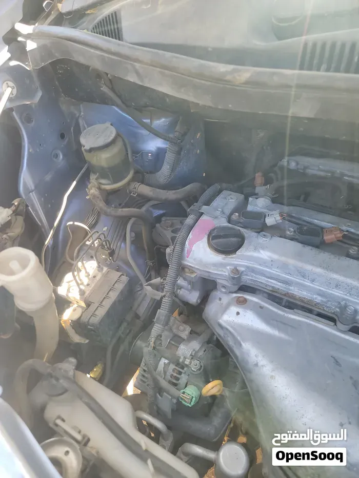 Toyota Noah 2006 photo 3