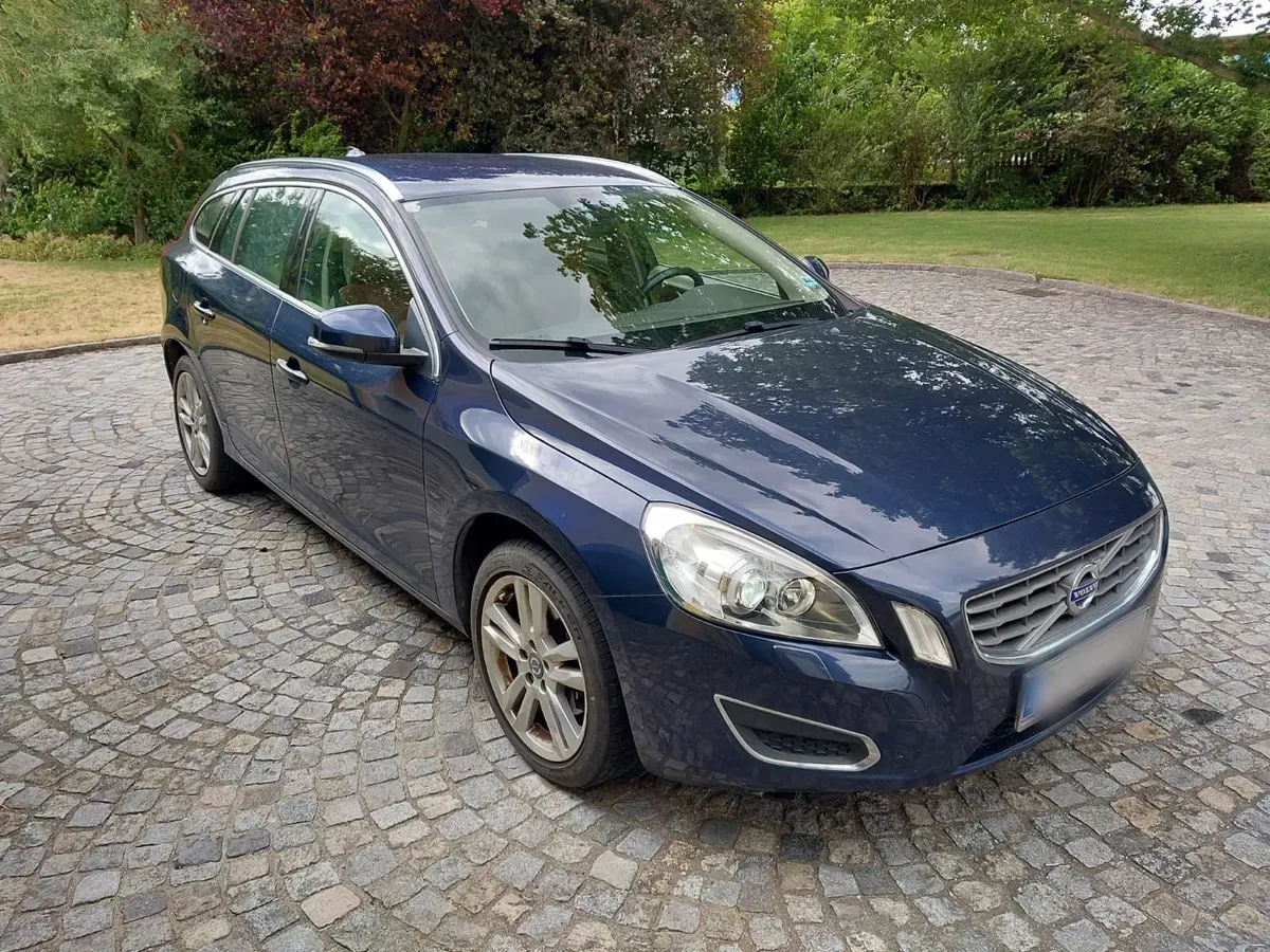 Volvo V60 2011 photo 3