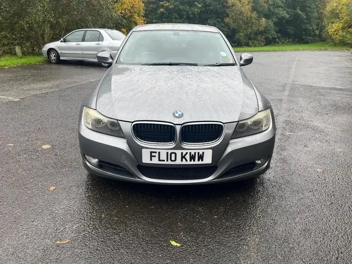 BMW 3 Series 2010 photo 5
