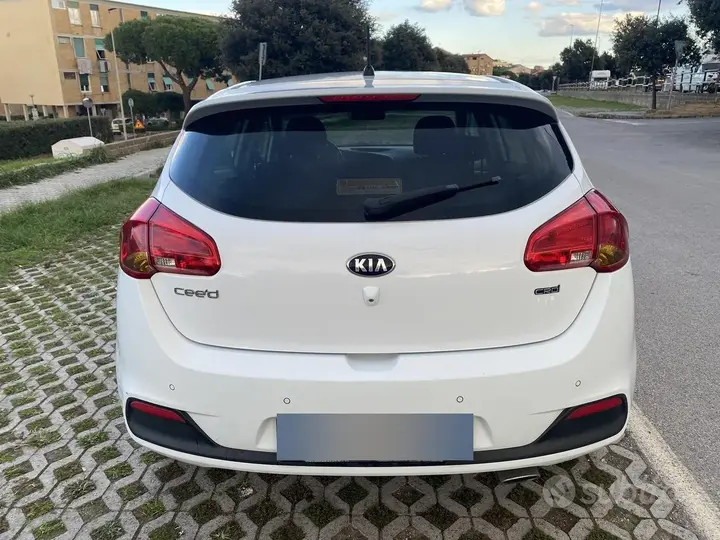 Kia Ceed 2015 photo 3