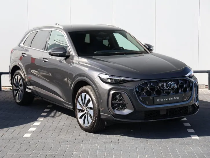 Audi Q5 2025 photo 3
