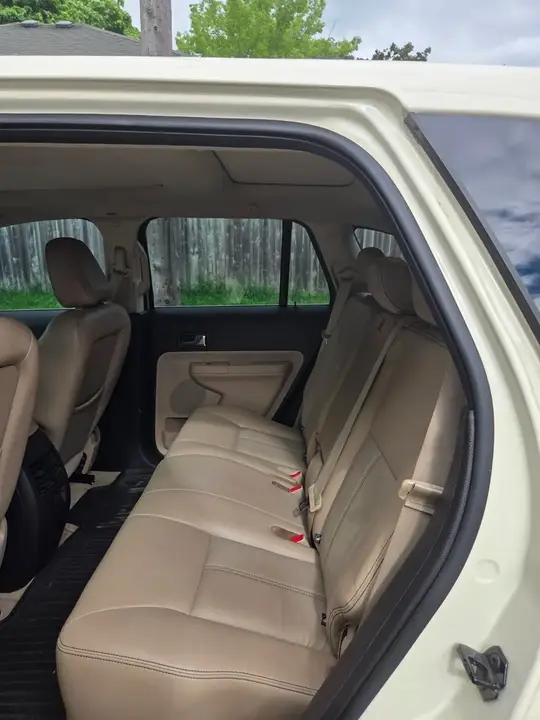 Ford Edge 2008 photo 2