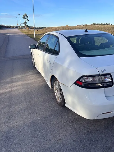 Saab 9-3 2010 photo 5