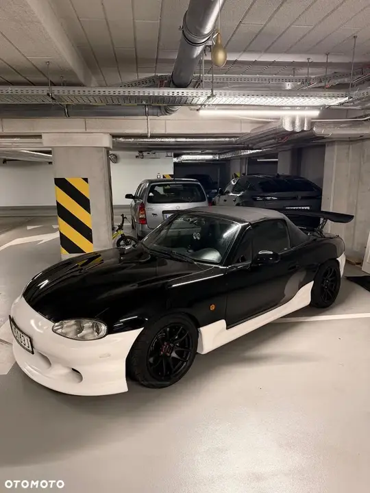 Mazda Mx-5 2000 photo 2