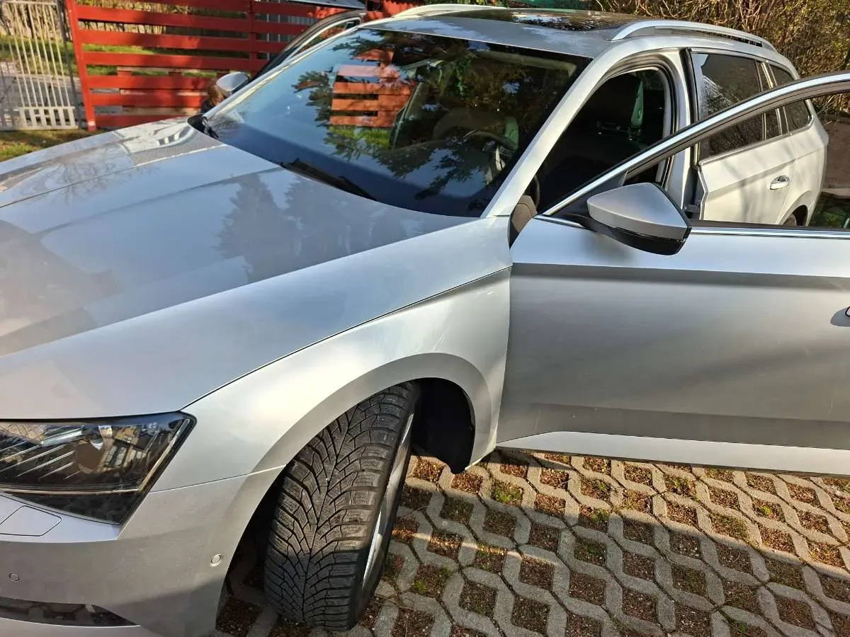Skoda Superb 2016 photo 2
