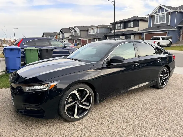 Honda Accord 2020 photo 2