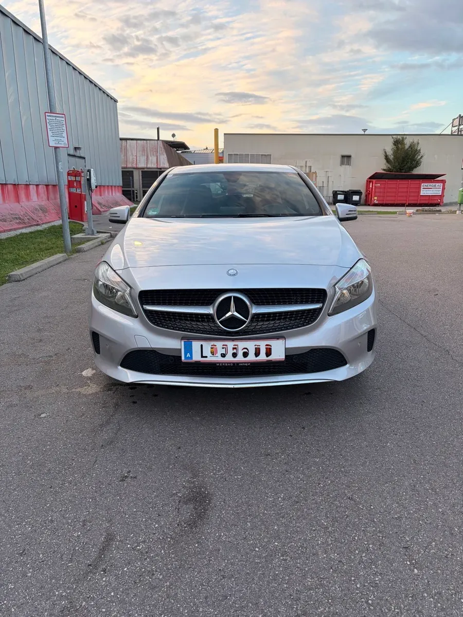 Mercedes-Benz A-Class 2017 photo 2
