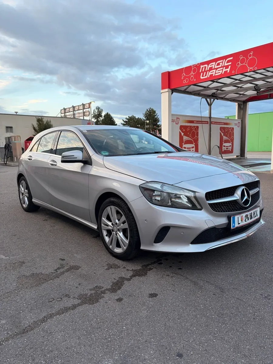 Mercedes-Benz A-Class 2017 photo 3