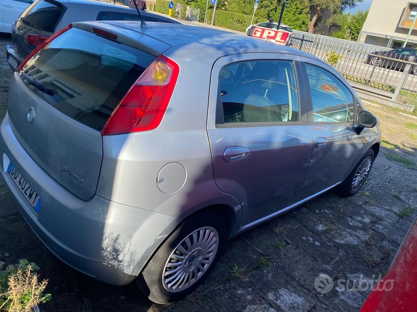 Fiat Grande Punto 2006 photo 4