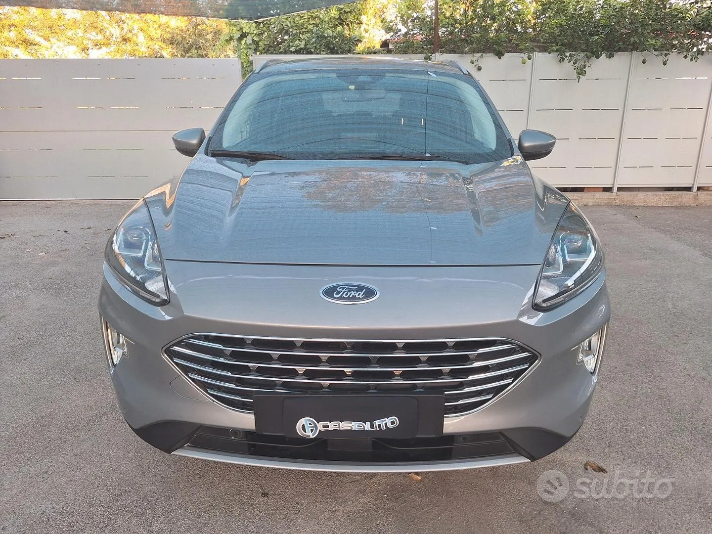Ford Kuga 2022 photo 2