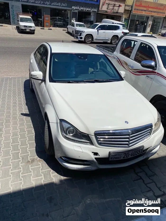 Mercedes-Benz C-Class 2012 photo 2