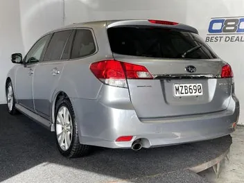 Subaru Legacy 2013 photo 4