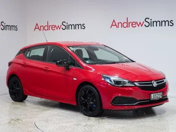 Holden Astra 2018 photo 2