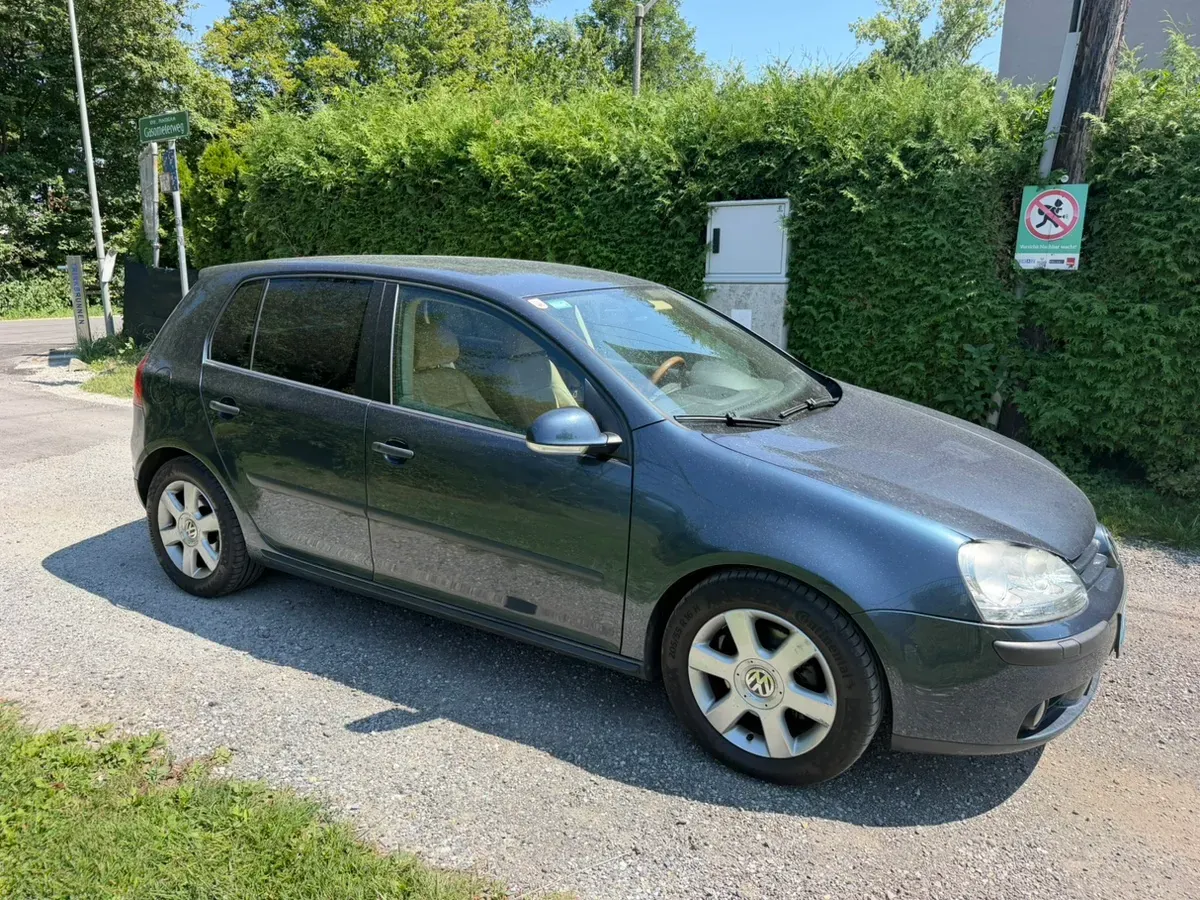 Volkswagen Golf 2005 photo 2